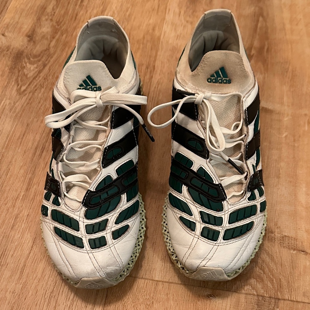 PREDATOR ACCELERATOR 4D EQT